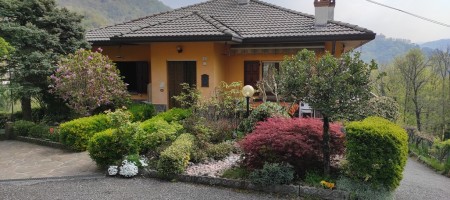 Sant’Omobono Terme alture adorabile villa singola con giardino privato