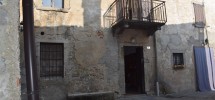 Costa Serina in borgo, casa storica abitabile, a pochi km. da Oltre il Colle e Selvino
